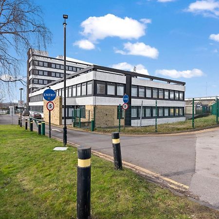 Modern 2-Bed Flat In Leeds Apartment Yeadon Exterior photo